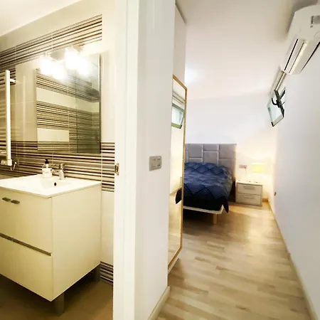 Spacious Comfortable Luxury 2 Bed/2 Bath Port Appartement