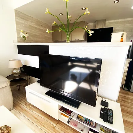 Spacious Comfortable Luxury 2 Bed/2 Bath Port Apartment *