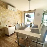 Spacious Comfortable Luxury 2 Bed/2 Bath Port كاليبي