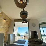 Spacious Comfortable Luxury 2 Bed/2 Bath Port شقة *