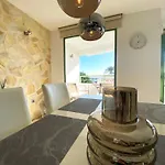 Spacious Comfortable Luxury 2 Bed/2 Bath Port * كاليبي