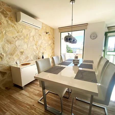 Spacious Comfortable Luxury 2 Bed/2 Bath Port Calp