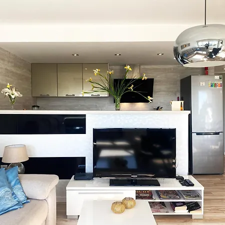 Spacious Comfortable Luxury 2 Bed/2 Bath Port *