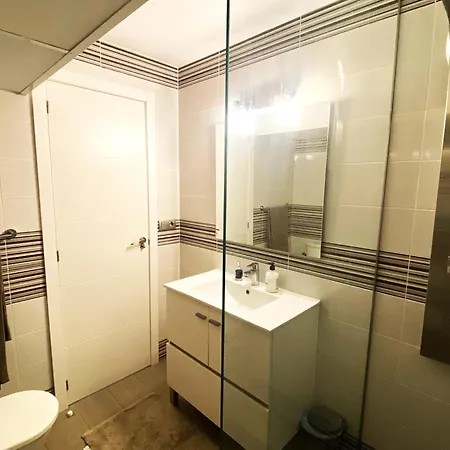 Spacious Comfortable Luxury 2 Bed/2 Bath Port Apartment Calp